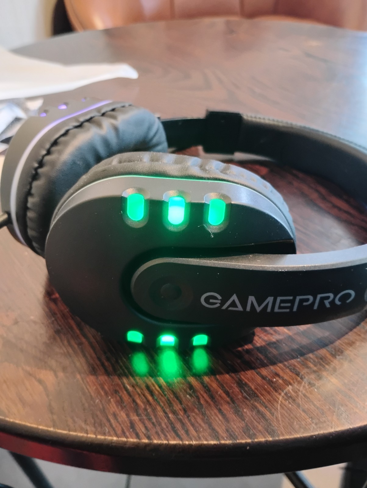 GAMEPRO Over-Ear Gaming Headset Black with LED Lights Ear-Cup (Over the Ear)
