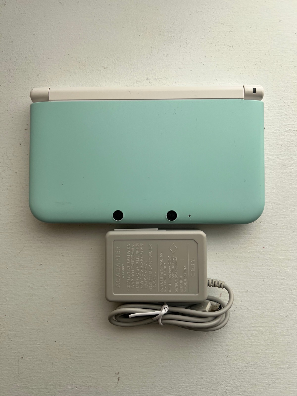 Nintendo 3DS LL Console – Mint White – Very Good Condition