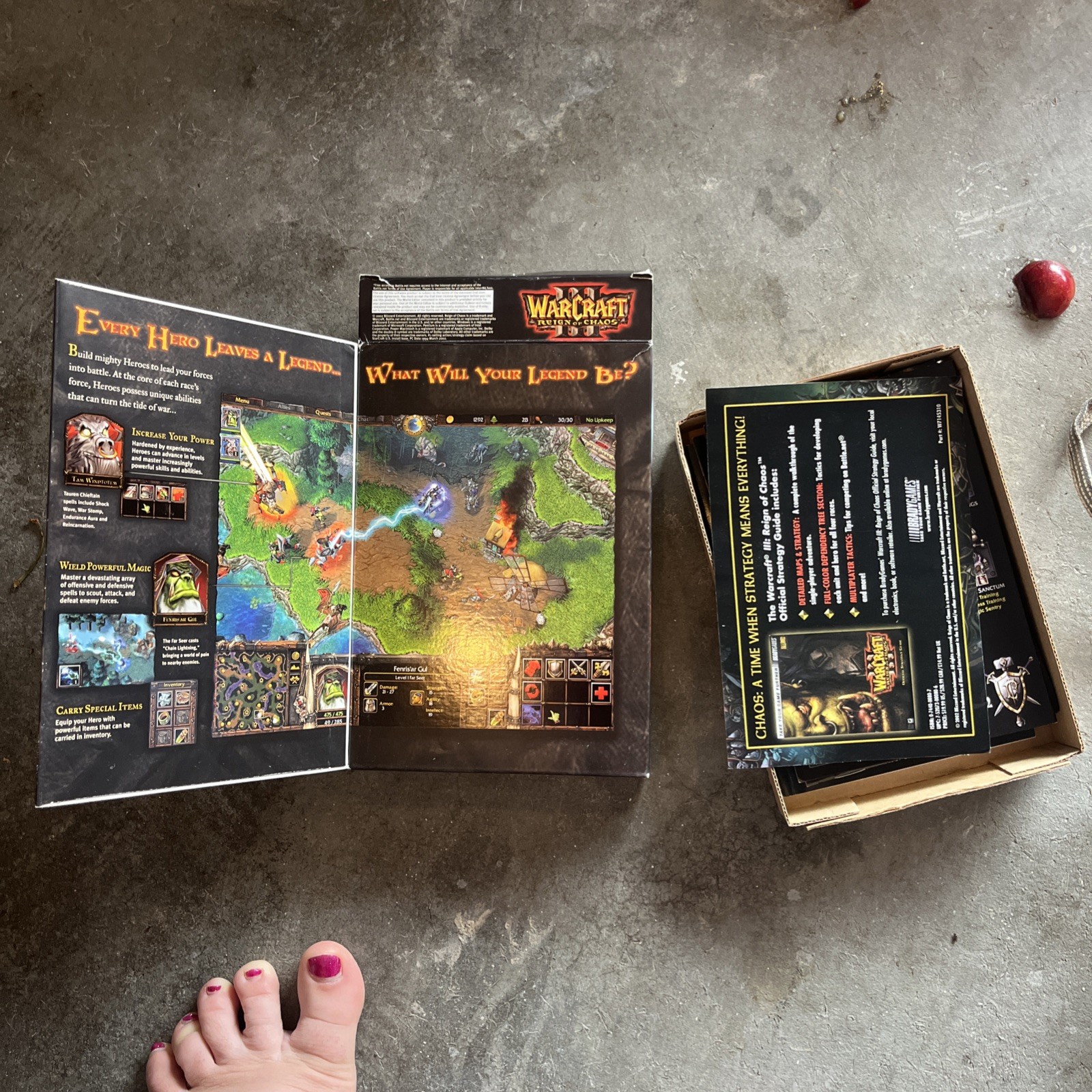 Warcraft 3: Reign of Chaos (PC, 2002) BOX & MANUAL ONLY, NO DISC