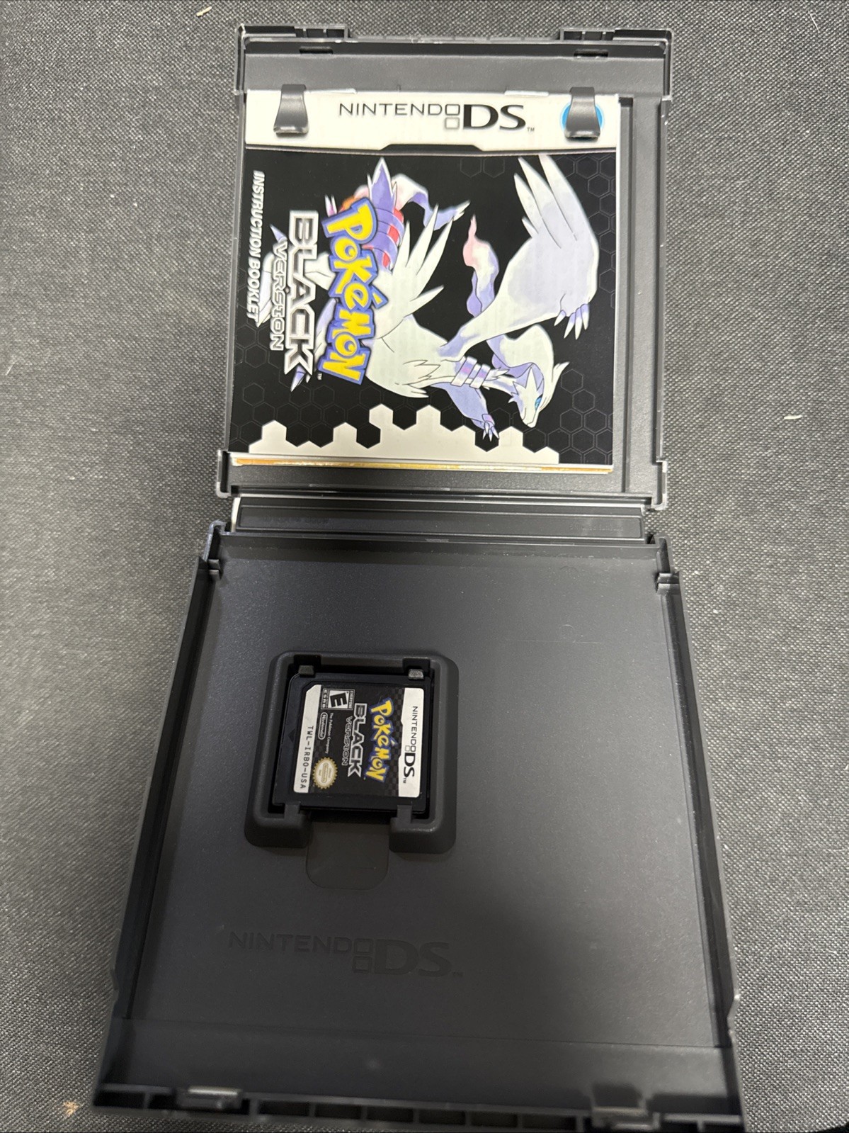 Pokemon: Black Version (Nintendo DS, 2011)