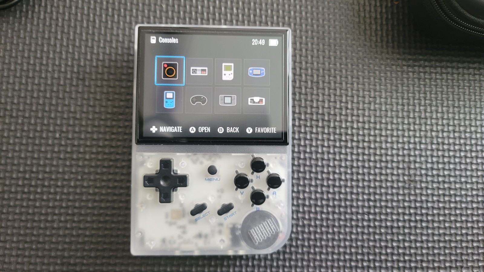 ANBERNIC RG35XX (CLEAR) 16GB GAME CARD (FREE BRICK) FRE CASE (GXRG)