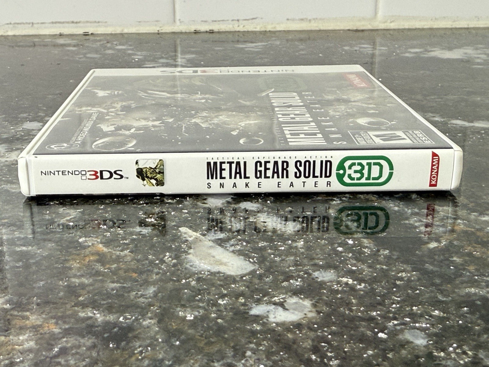 Metal Gear Solid 3D: Snake Eater (Nintendo 3DS, 2012) Konami COMPLETE CIB NICE!!