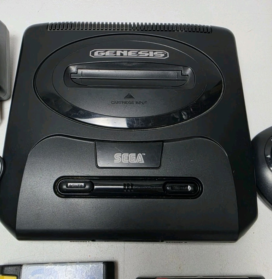 SEGA Genesis Model 2 MK-1631 Console Bundle, 2 Controllers, 3 Games Sonic, Cords