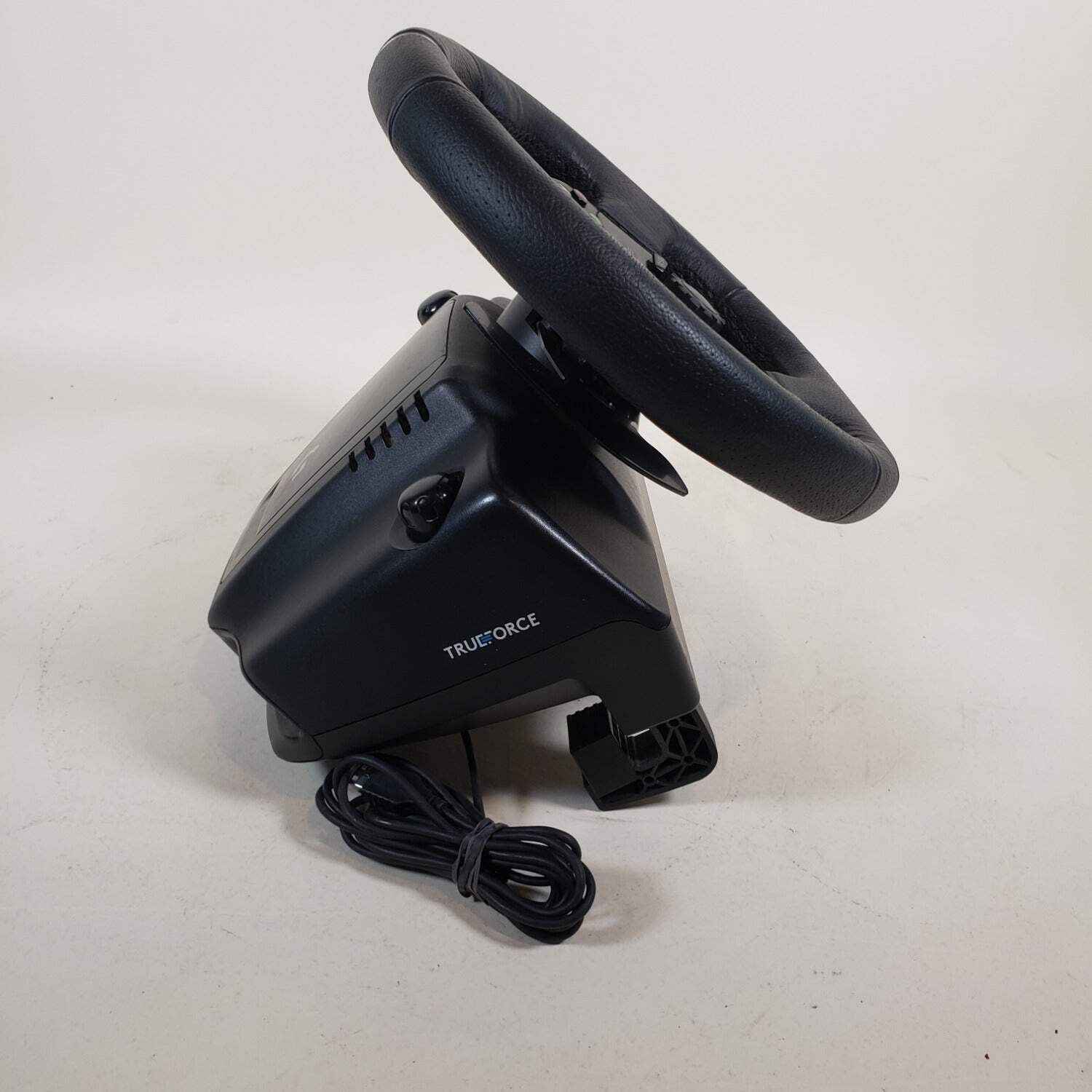 Logitech G923 Racing Wheel and Pedals for Xbox One G923