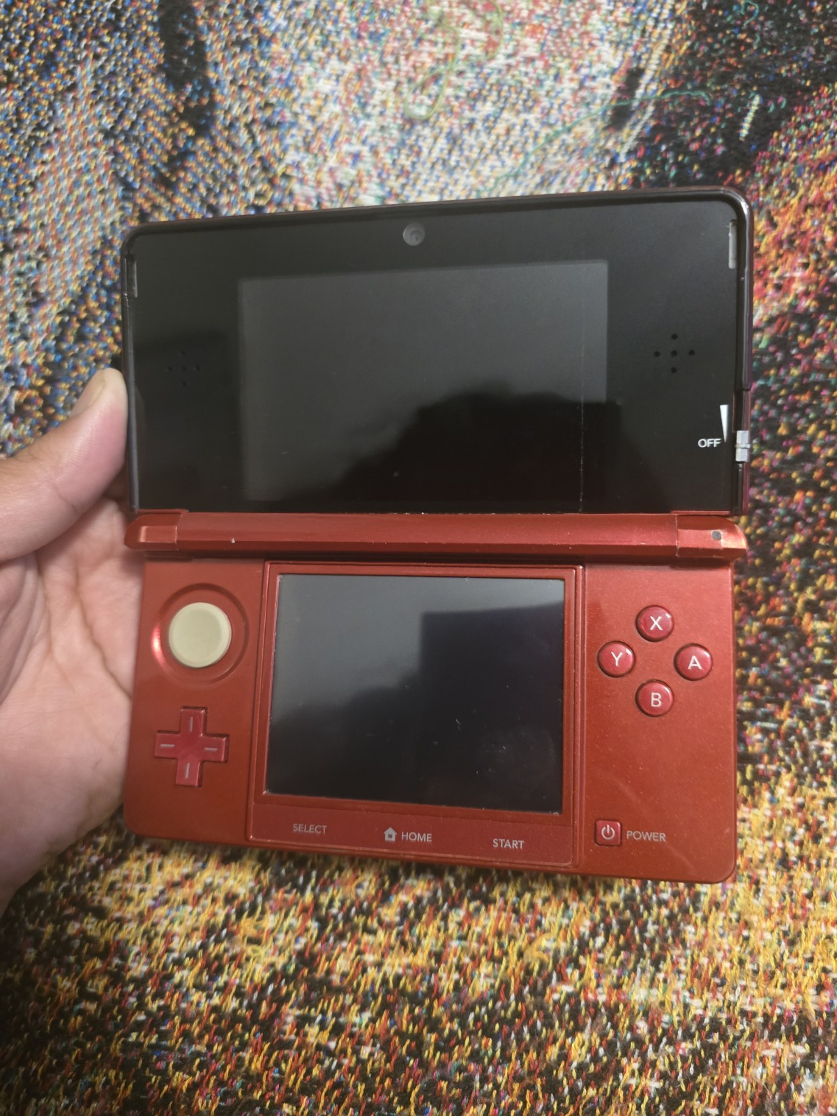 Nintendo 3DS Handheld System – Flame Red W/ Donkey Kong Country Returns 3D READ