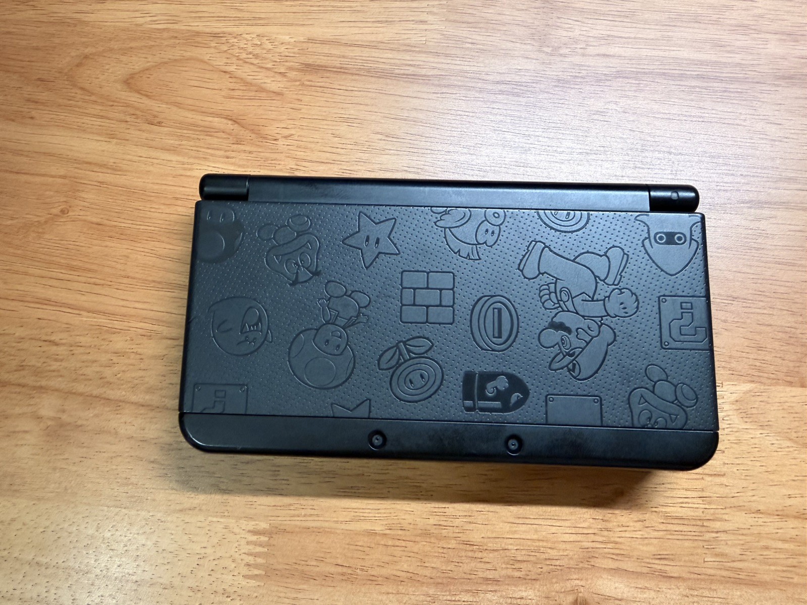 Nintendo 3DS – Super Mario Edition 4GB Black Handheld System