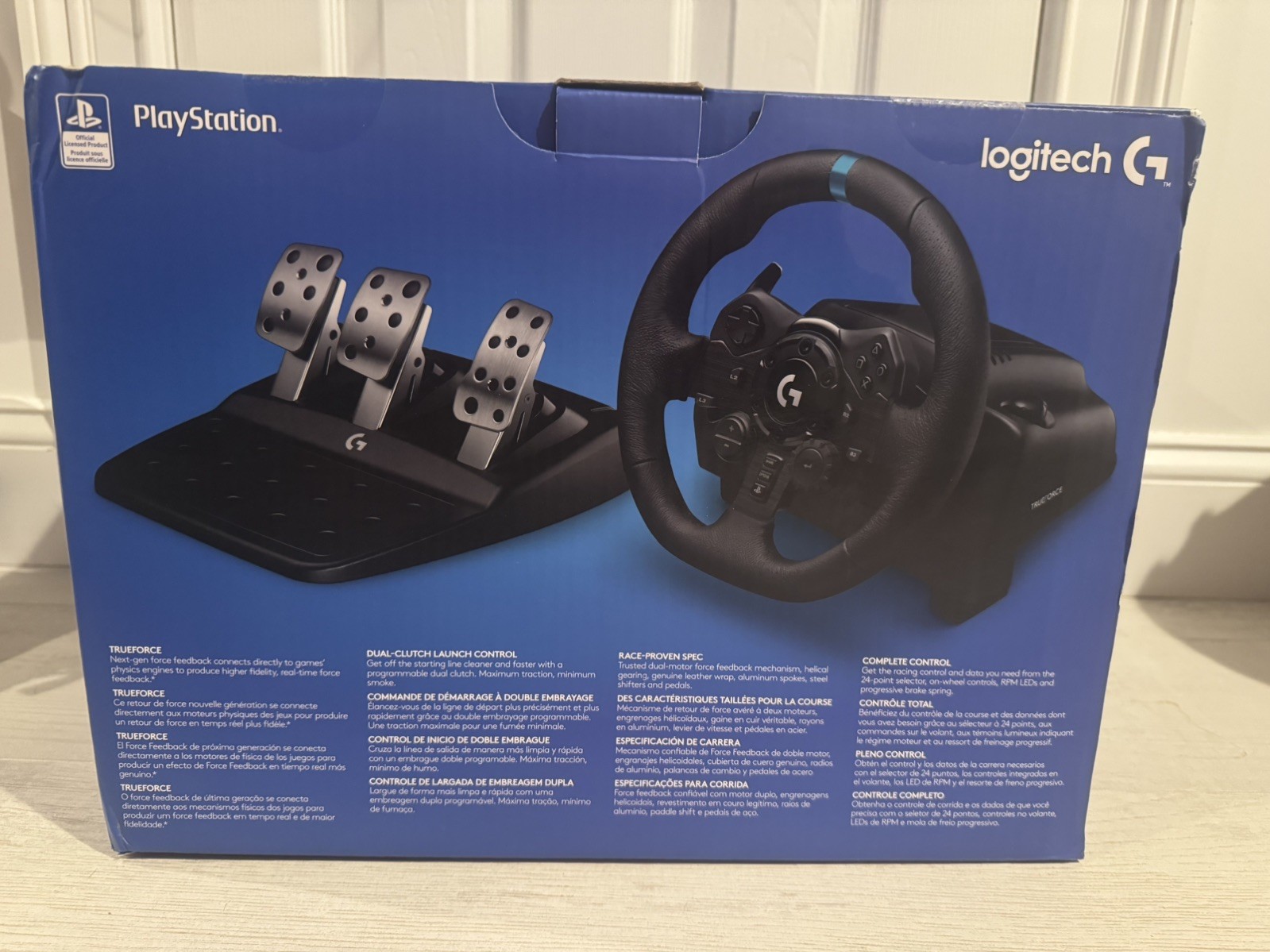 Logitech G923 Racing Wheel and Pedals – Black (DAMAGED BOX BUT NEVER USED).