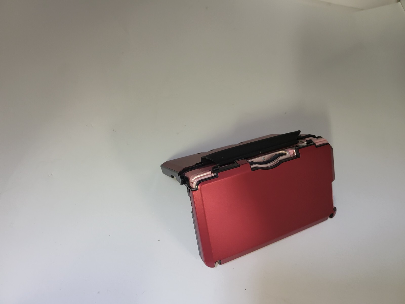NEW RED Aluminum case W/2 Retractable Stylus Pens for the OLD Nintendo 3DS