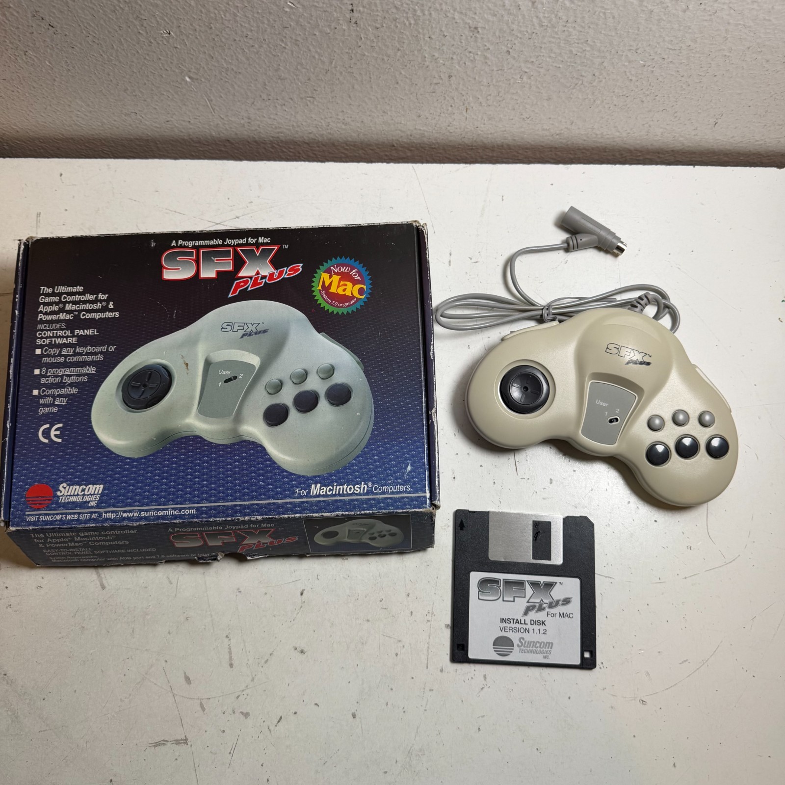 Suncom Technologies SFX Plus Beige Programmable Joypad For Macintosh & PowerMac