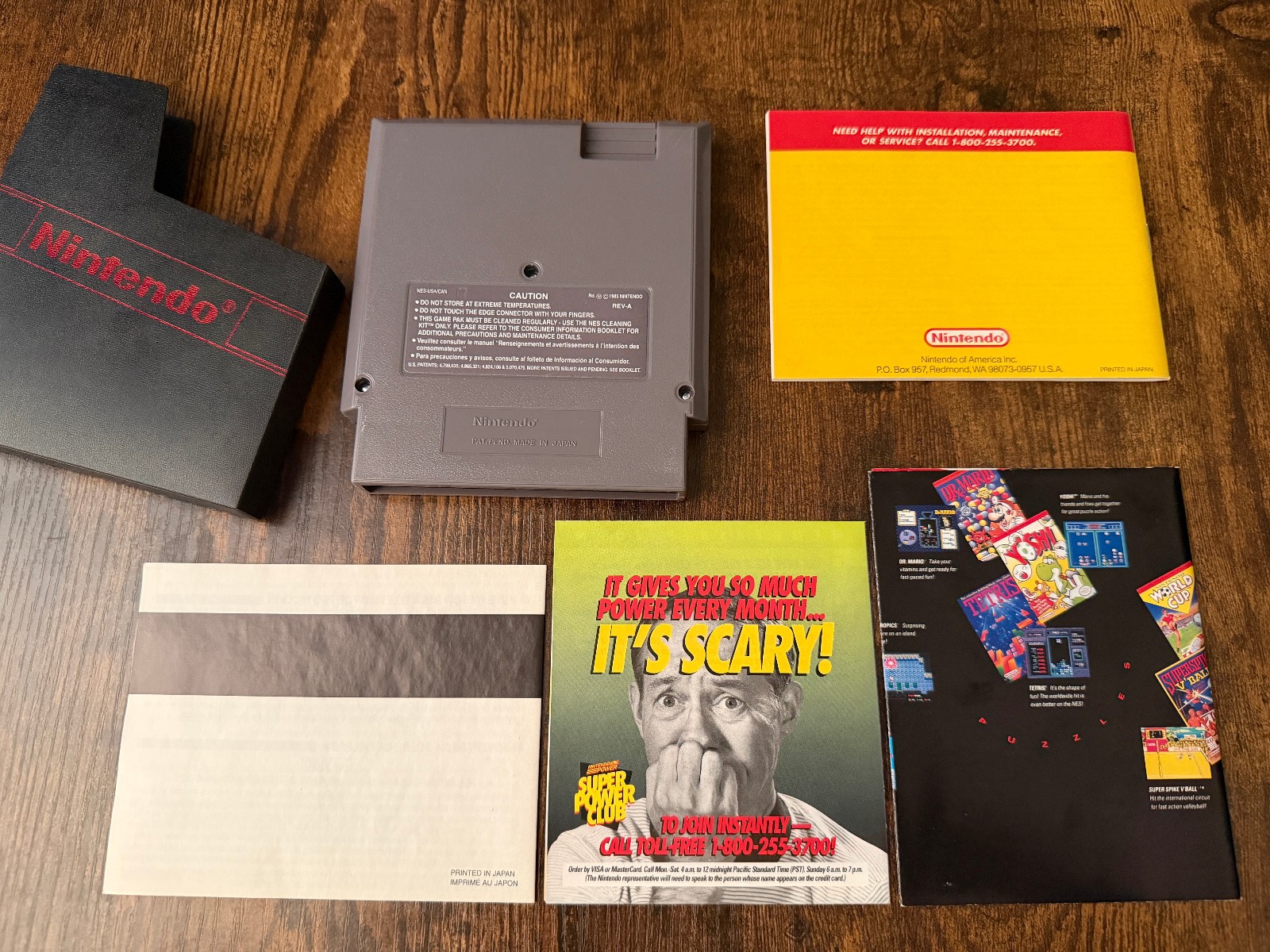 oval seal Metroid yellow complete in box seal nintendo nes factory MINT