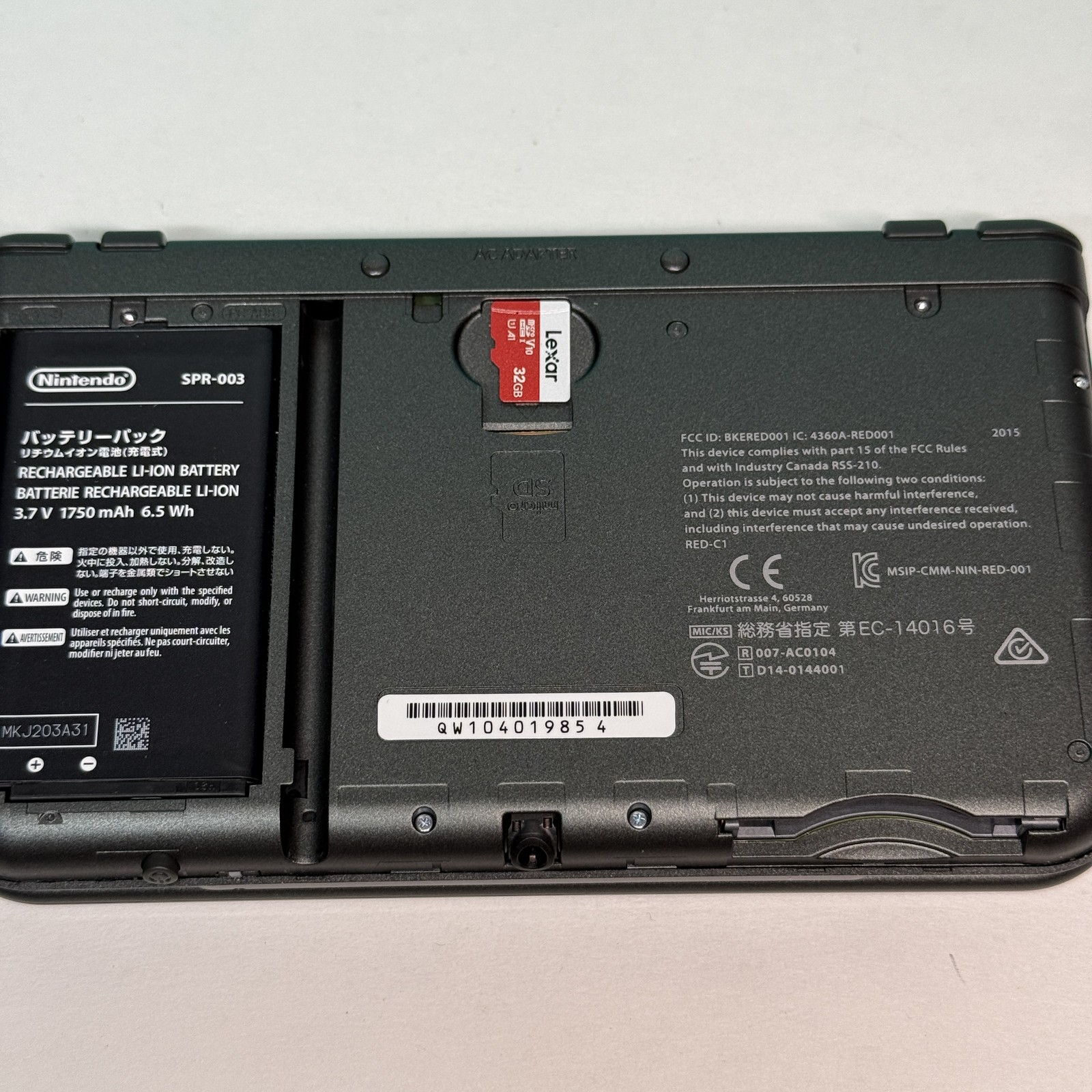 New Nintendo 3DS XL Black [32GB Upgrade] – Handheld System Console