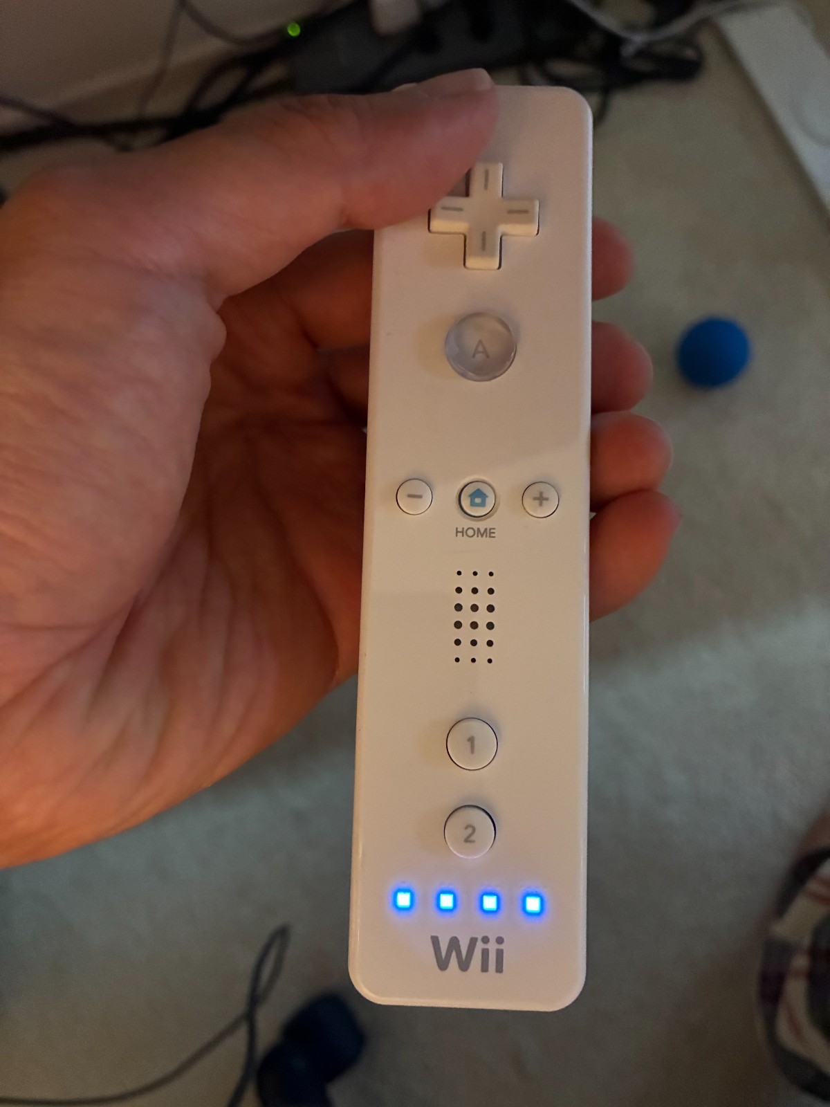 Nintendo Wii Motion Plus Remote Zelda Gold Limited Edition +Regular controller