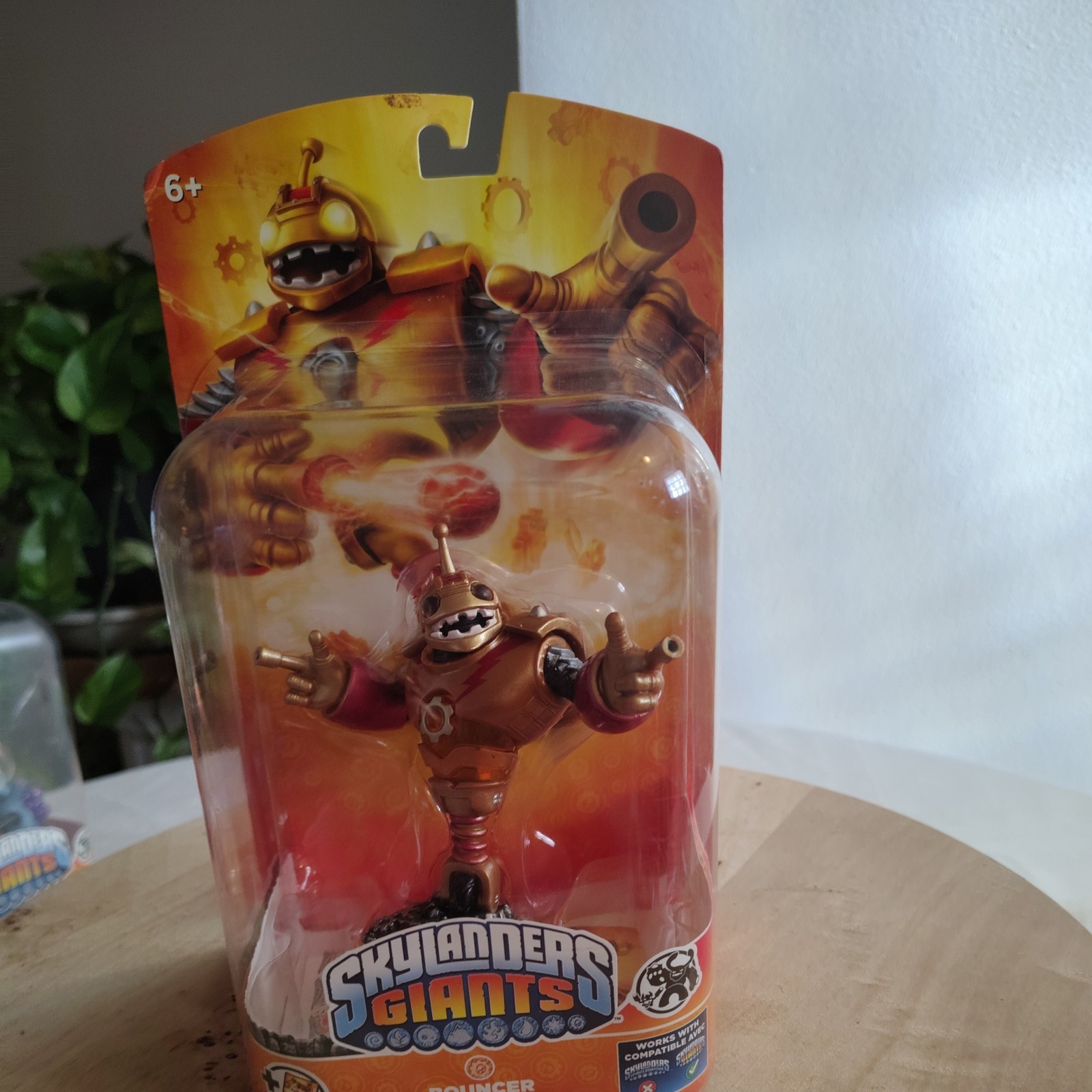 2012 Skylanders Giants Eye-Brawl, Thumpback, Bouncer, Crusher, Hot Head, Swarm