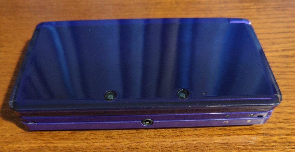 Used Nintendo 3DS Midnight Purple Console w/Capture Card, Atlus Games, Charger