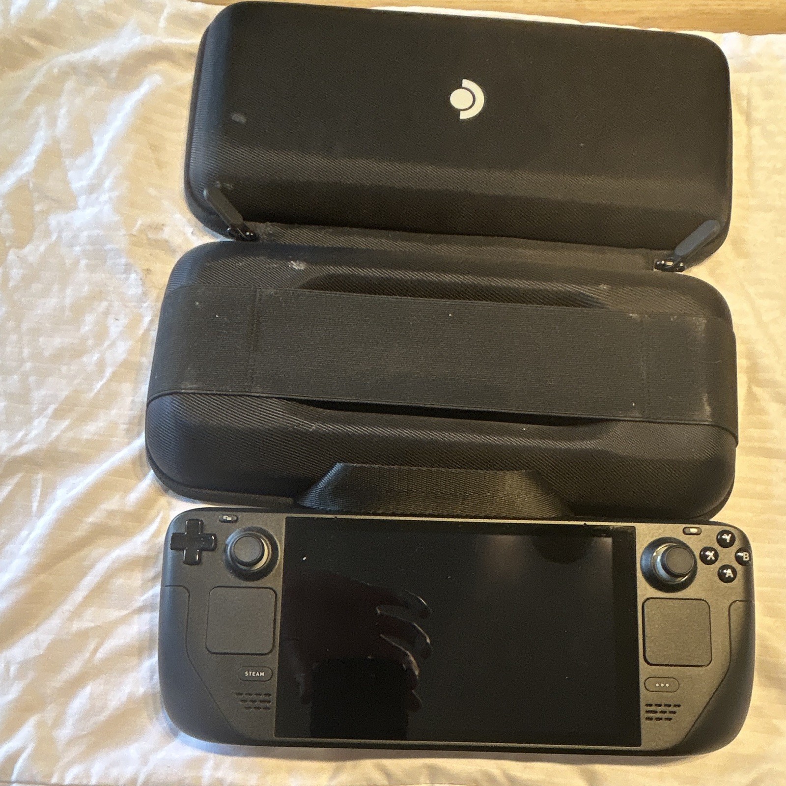 Valve Steam Deck Handheld Console 256GB Black Wi-Fi USB-C w/ Carry Case