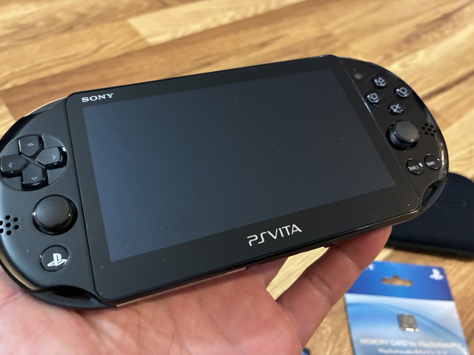 Sony PlayStation PS Vita PCH-2001 Handheld Console w Charger, 8gb, Final Fantasy