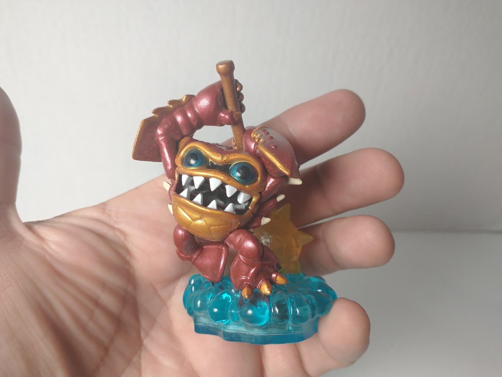 Skylanders Swap Force Lightcore Wham-Shell W/Blue Base 2013 PRE-OWNED