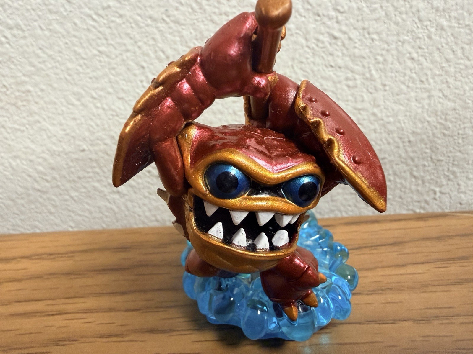 Skylanders Swap Force Wham-Shell Lightcore 84676888 2013 W/ Stat Card Sticker