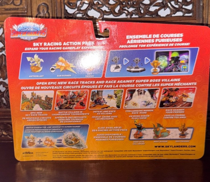 Skylanders Superchargers Sky Racing Action Pack Astro Blast Sun Runner vehicle