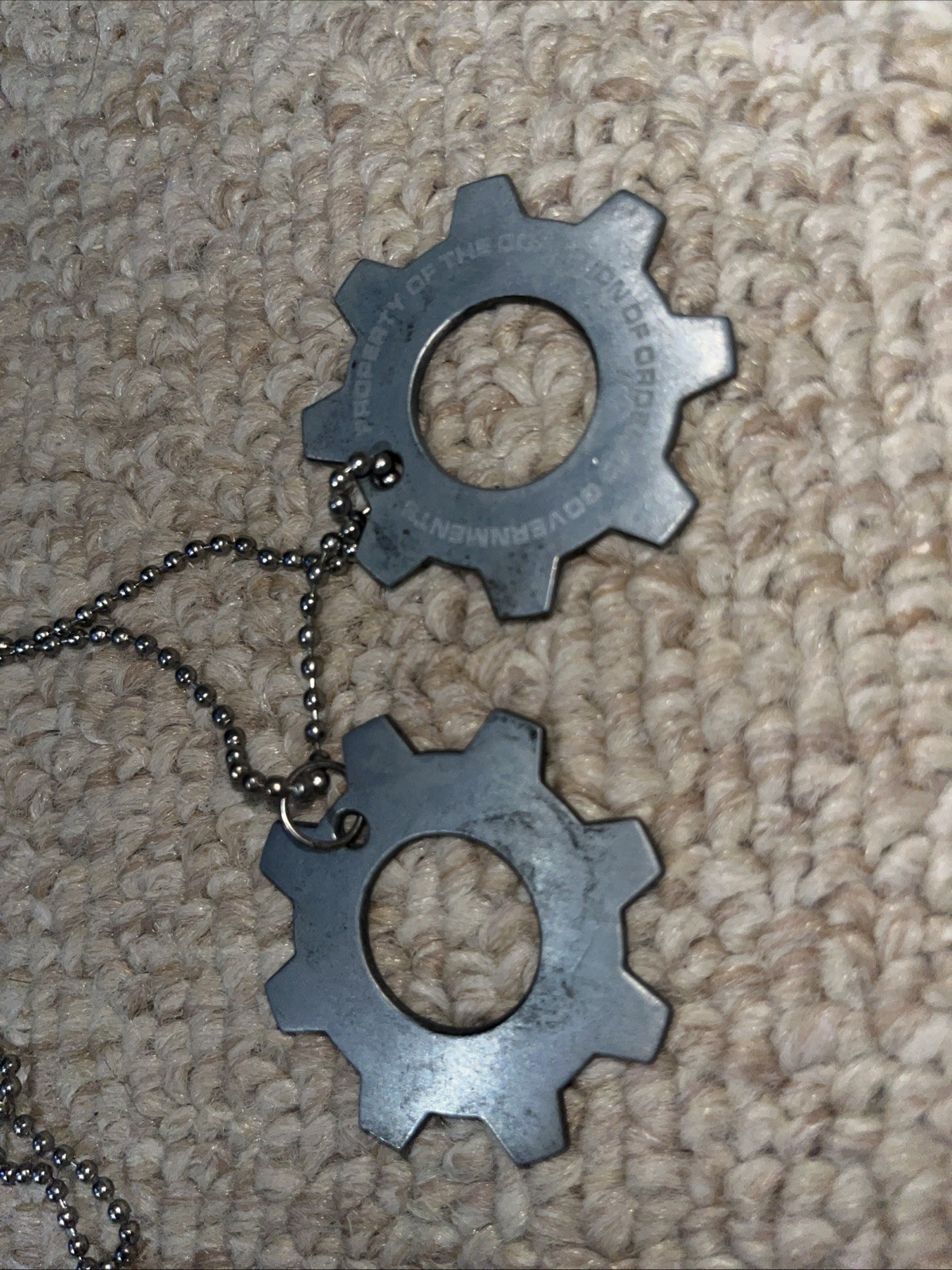 Gears of War 2 GOW Official Cog Tags Necklace RARE PROMO NFR Xbox 360