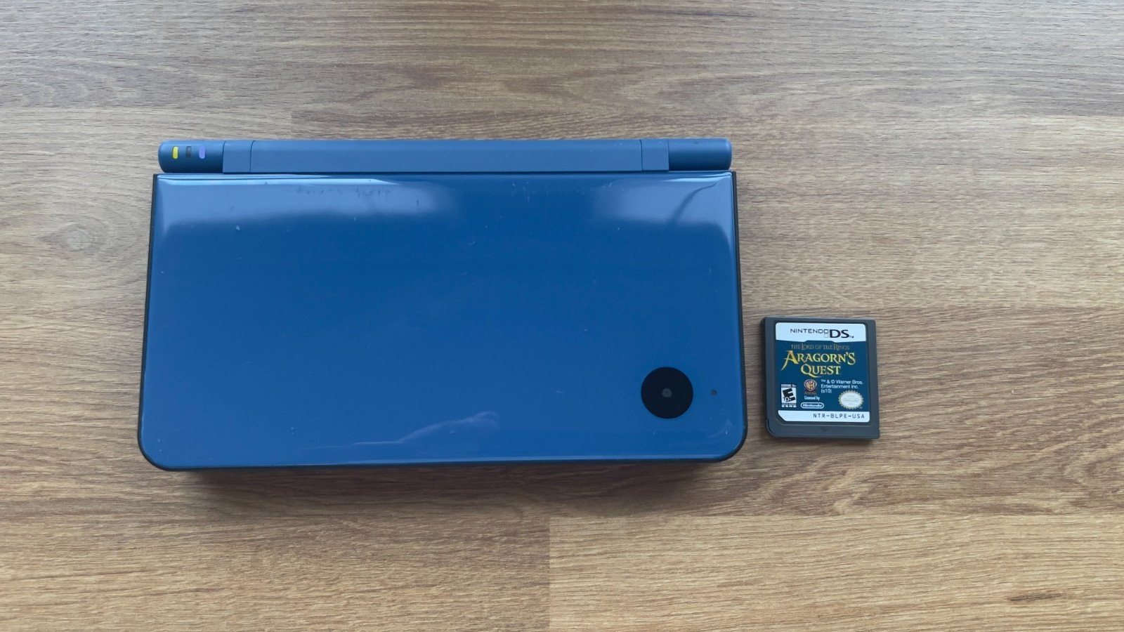 Nintendo DSi XL Blue w/ Nerf Case and LotR – Working *No Charger or Stylus*