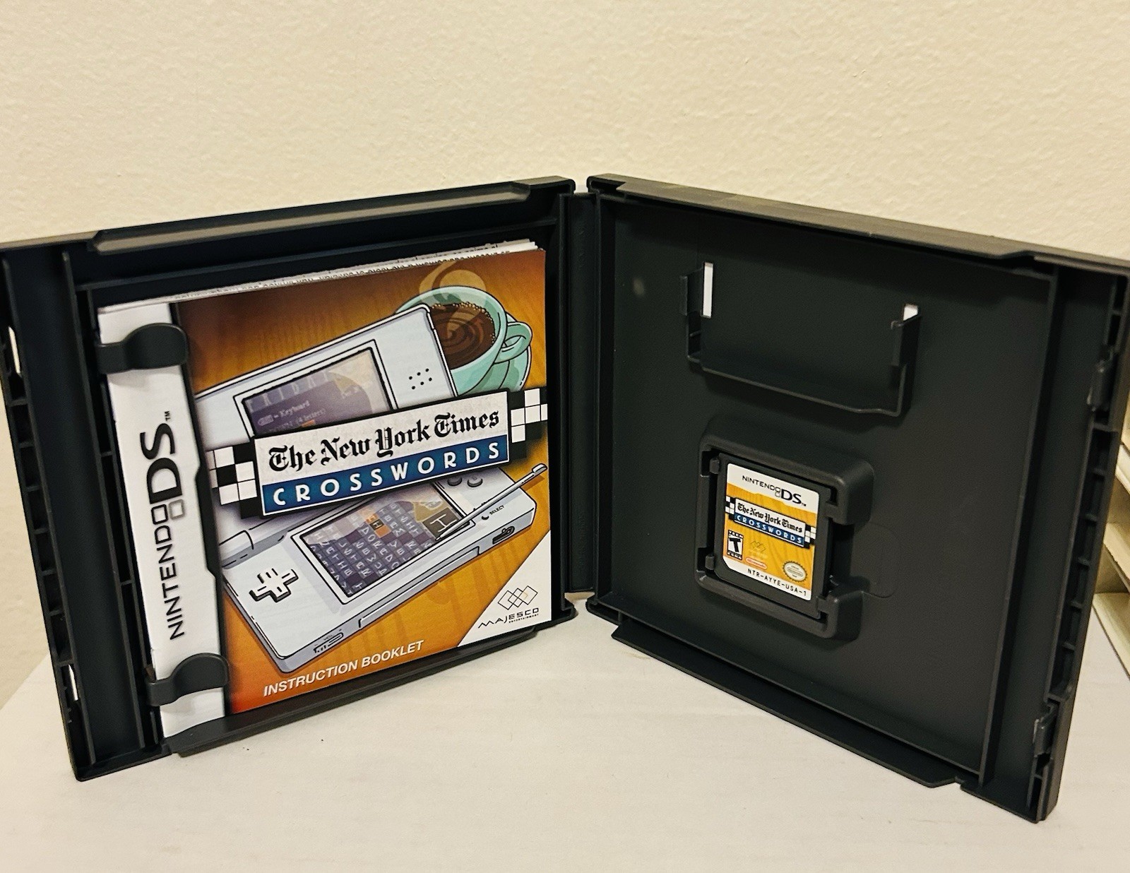 New York Times Crosswords (Nintendo DS, 2007) COMPLETE & Tested