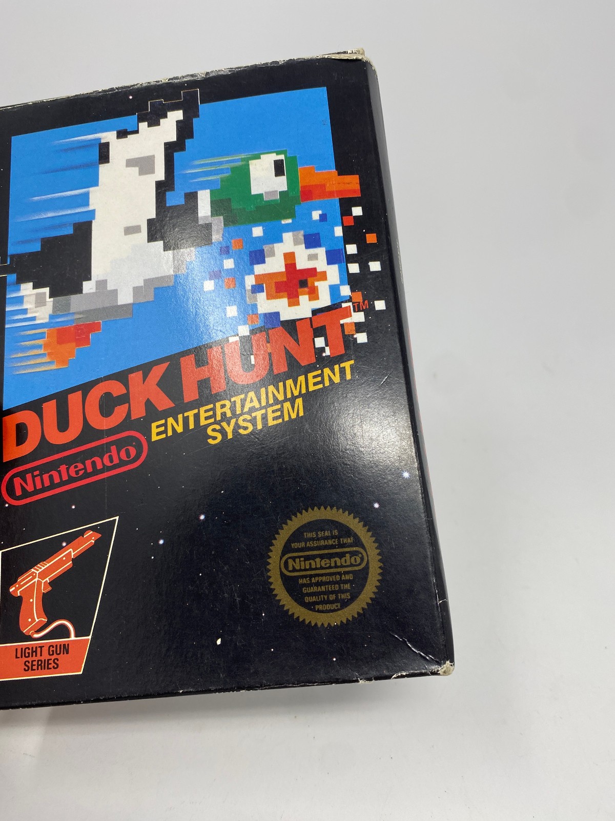 Duck Hunt Nintendo NES, 1985 5-Screw Unpunched Hangtab Complete CIB BLACK BOX