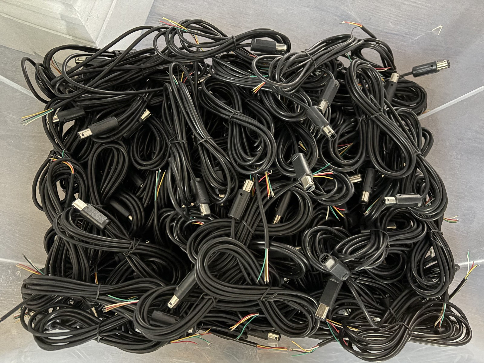 Bulk Lot of 175 Replacement Cords for Nintendo GameCube Controllers