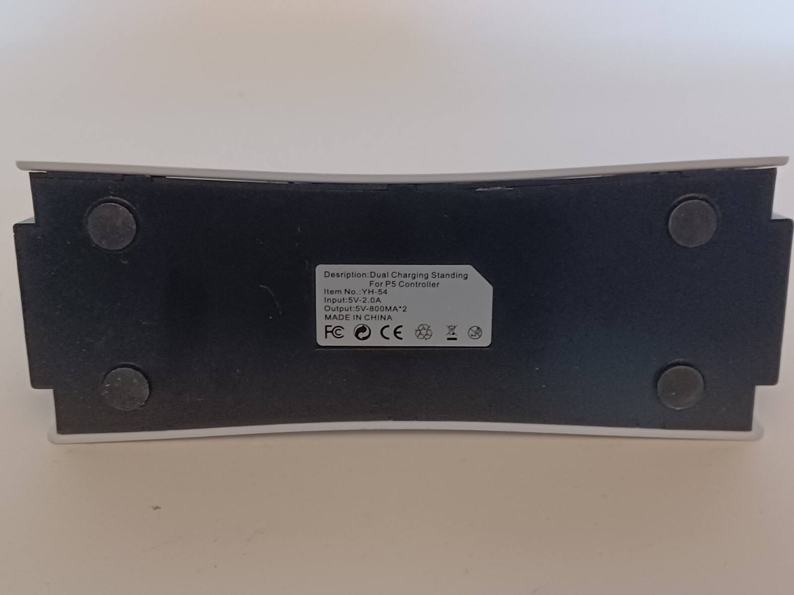 Dual Charging Standing For P5 Controller YH-54 Out 5V 2.A In 5V-800mA