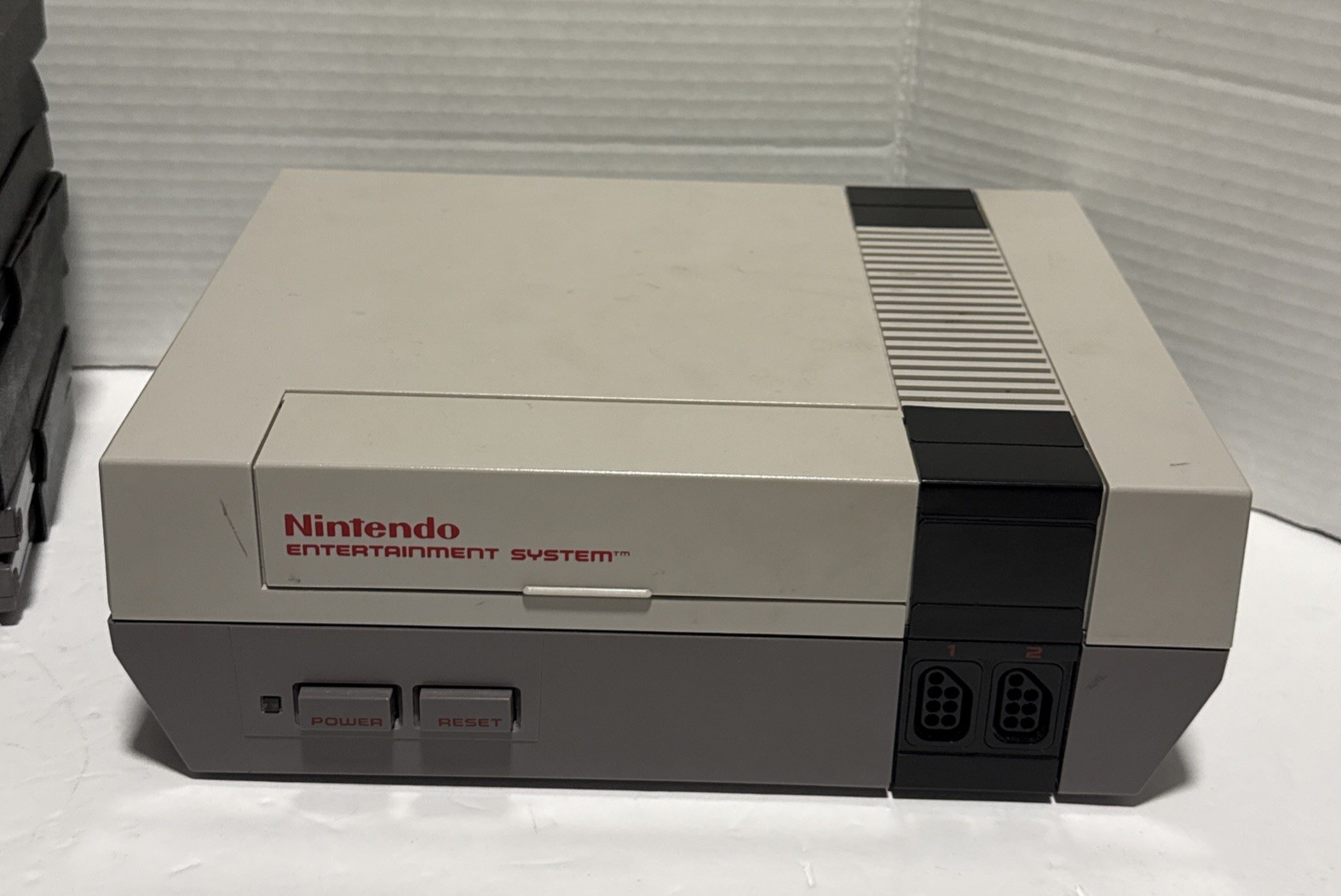 Nintendo NES Console Bundle with 8 Games, 2 Controllers – Tested & Working