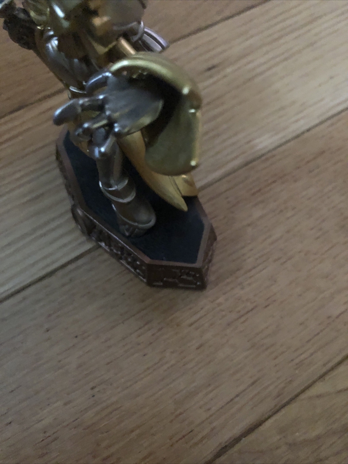 ACTIVISION SKYLANDERS IMAGINATORS GOLDEN QUEEN SENSEI FIGURE, 87798888 TOY