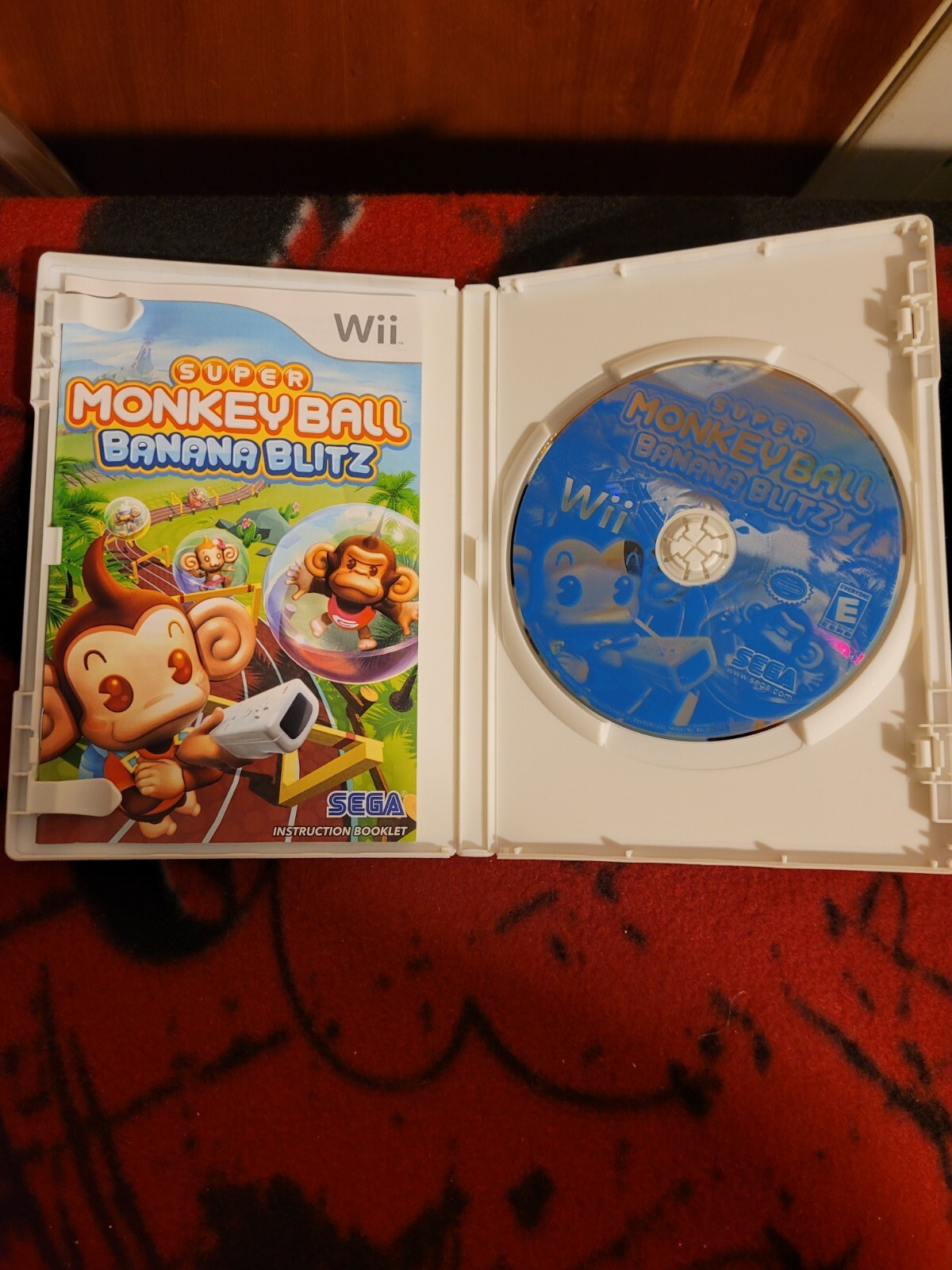 Nintendo Wii,Two Game Lot (Super Monkey Ball: Banana Blitz and Metroid: Other M)