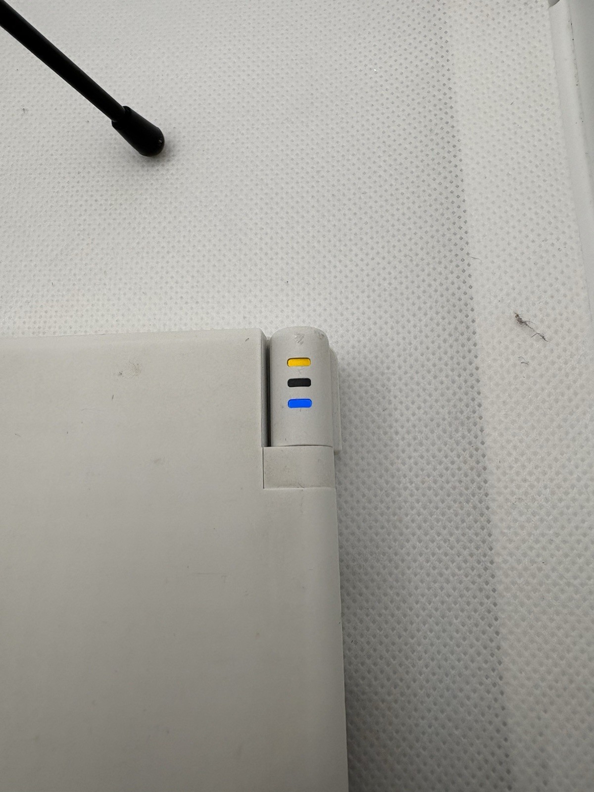 Nintendo DSi White Console Bundle TWL-001 Tested OEM Charger Stylus