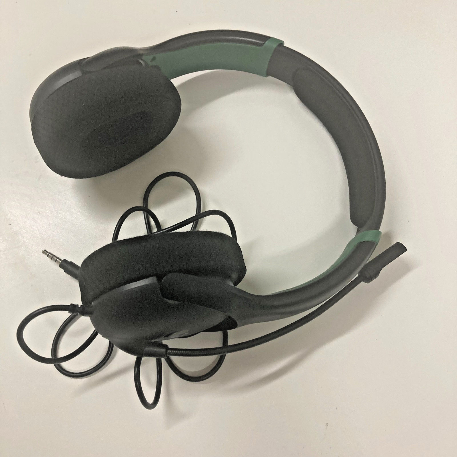 PDP Gaming AIRLITE – Xbox Headset – Noise Cancelling Microphone Wired Headphones