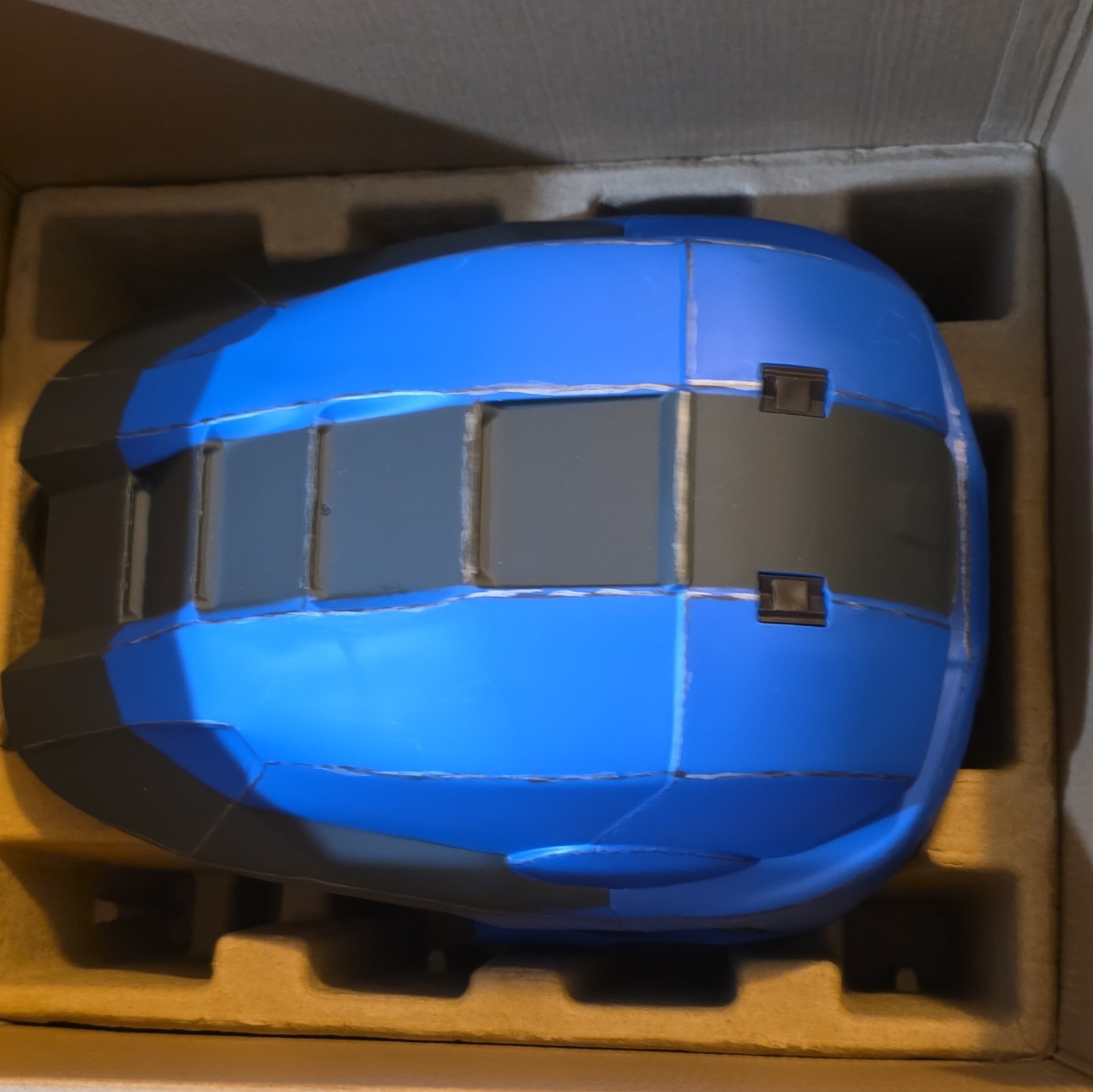 Halo The Spartan Collection Mjolnir War Games Helmet Blue w/ Lights & Stand