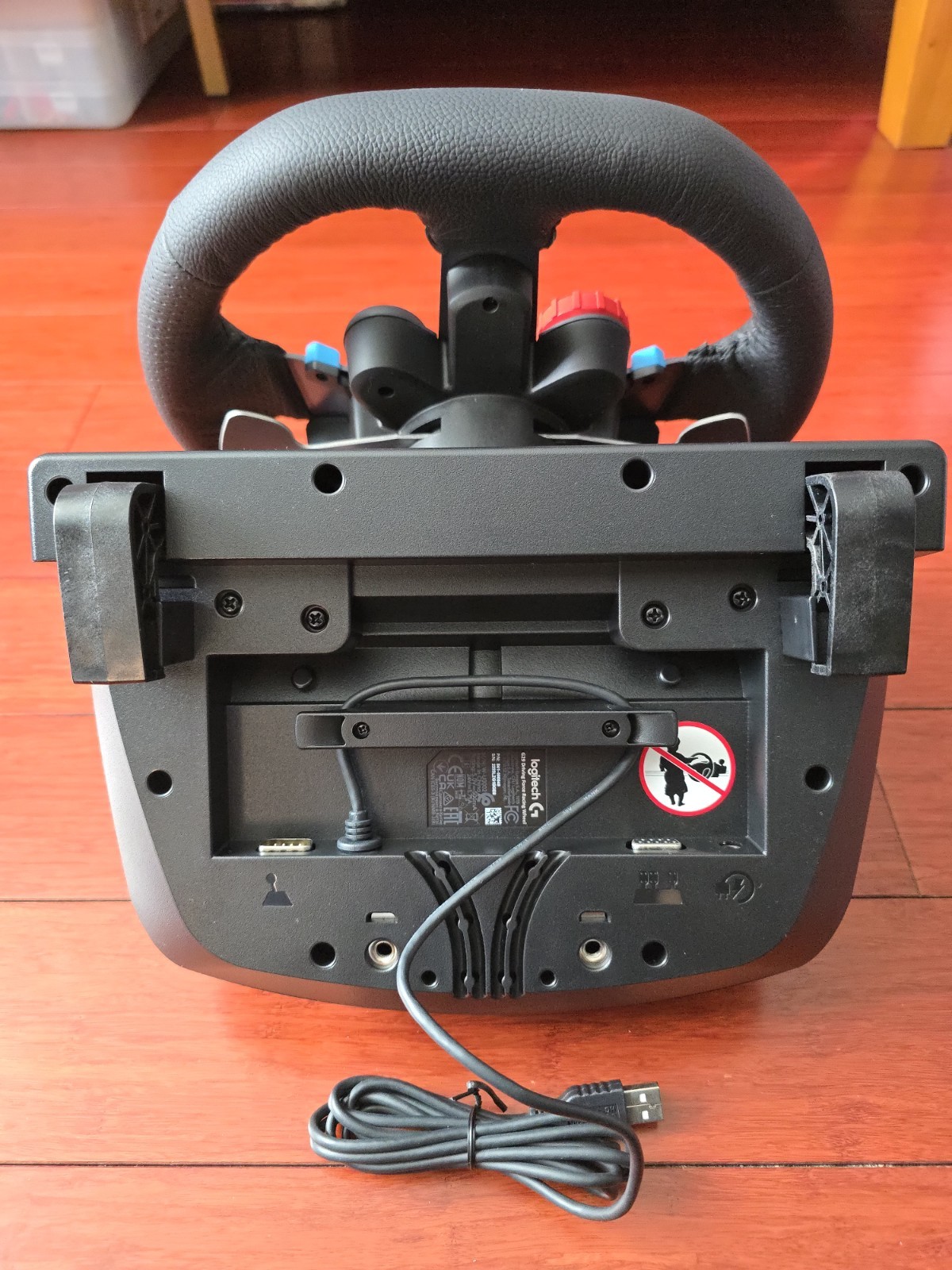 Logitech G29 Driving Force Racing Wheel & Pedal Set – Black (941-000110)
