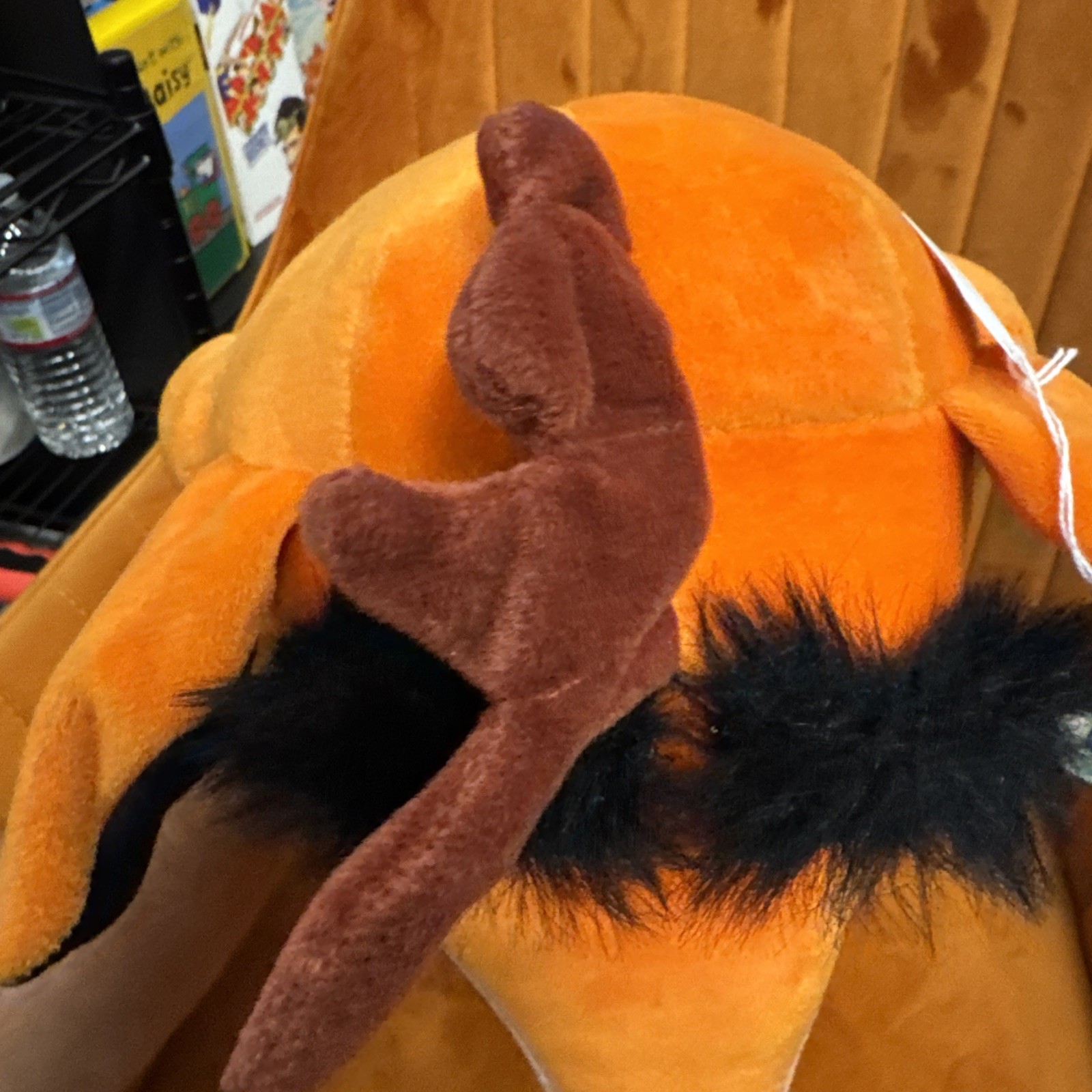 Vintage 20-inch 2001 Crash Bandicoot plush Play By Play Universal Studios Tagged