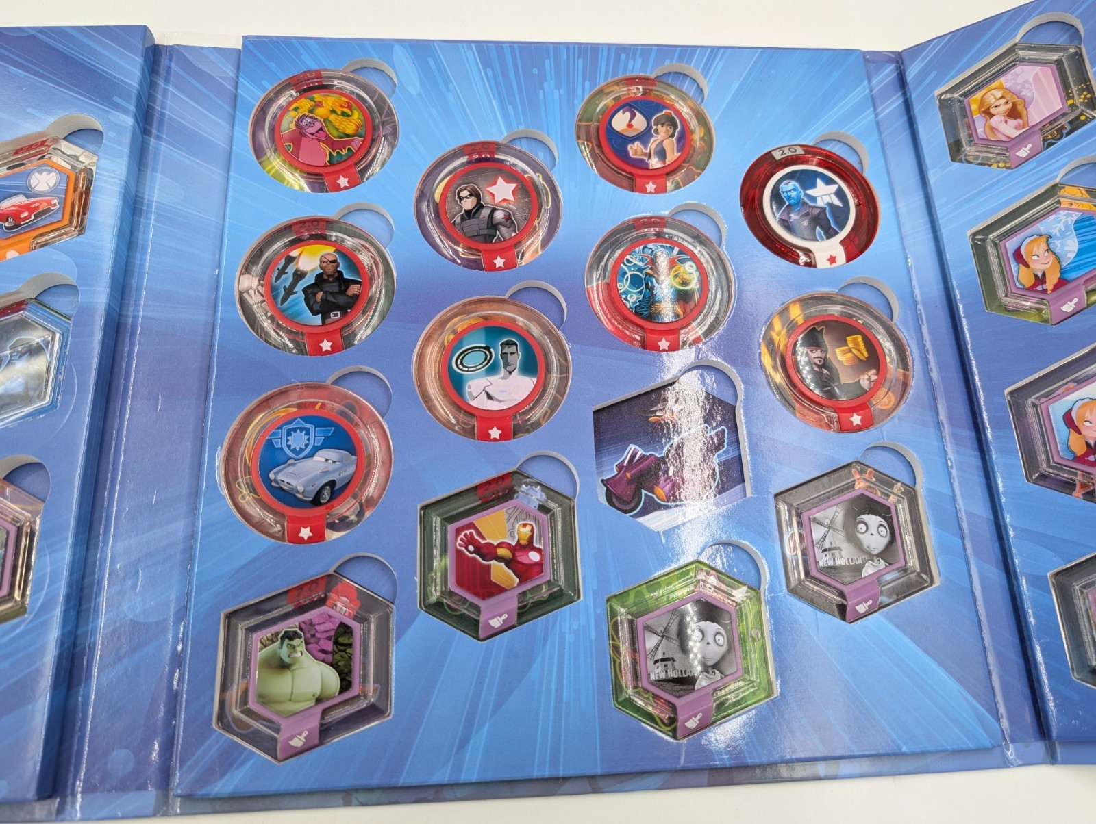 Lot Of 37 Disney Infinity Power Discs 2.0 With Storage Case (260147)