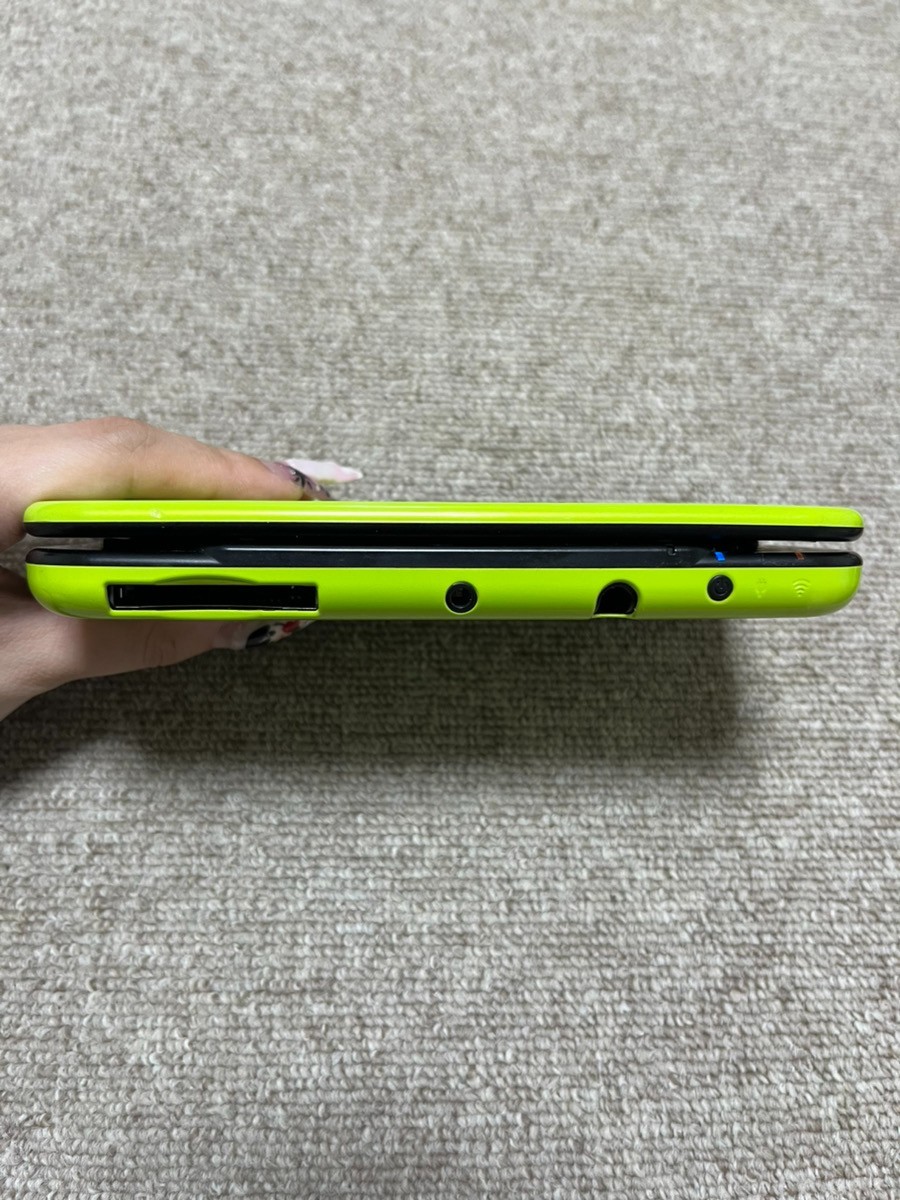 New Nintendo 3DS XL LL Black Lime Console region Japanese B984