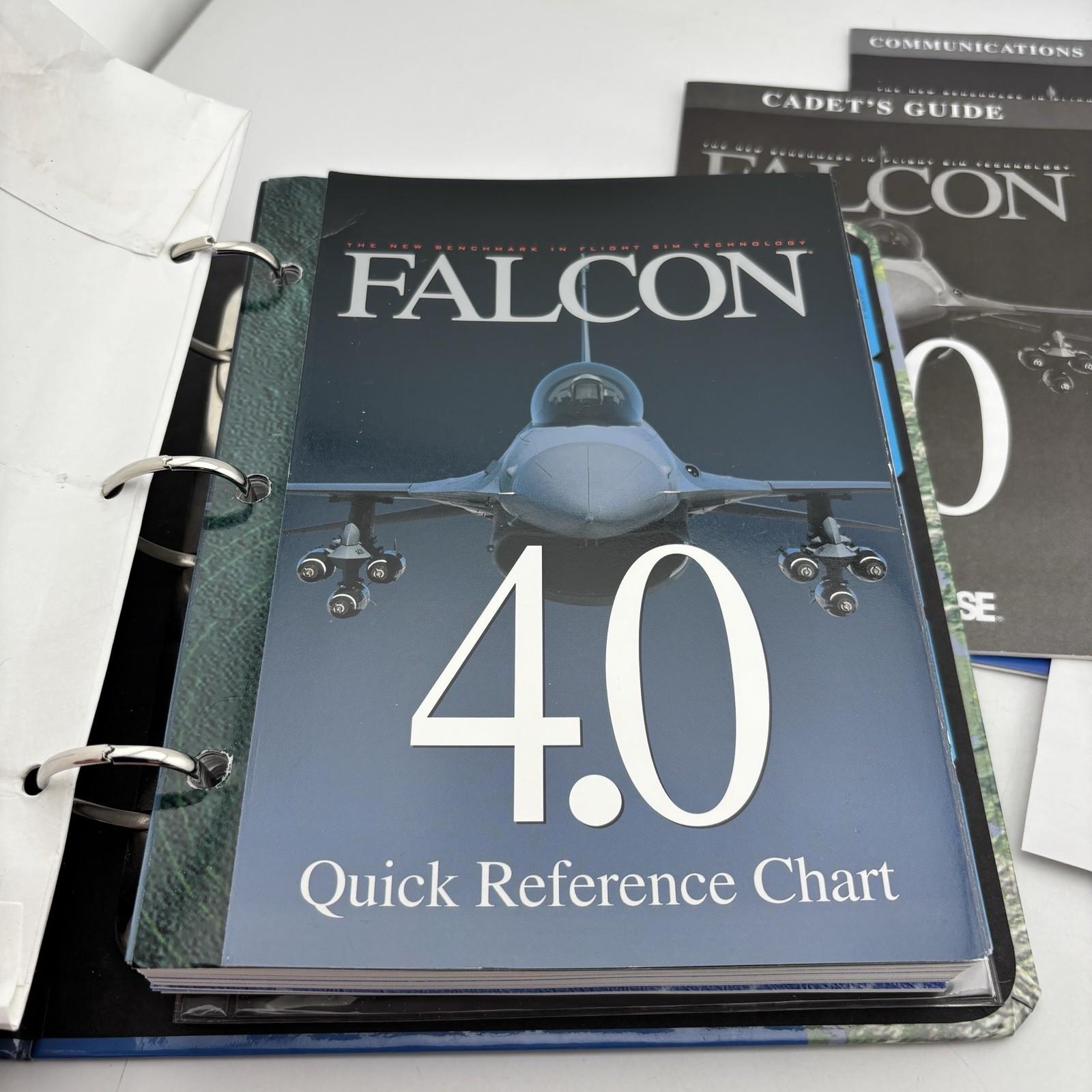 Falcon 4.0 w/ 3-Ring Binder Manual MicroProse F-16 Combat Sim