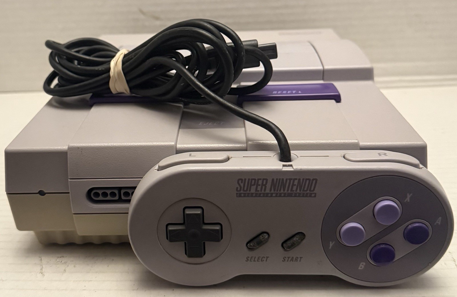 Nintendo Super Nintendo SNES Console w Controller & Wires – Tested