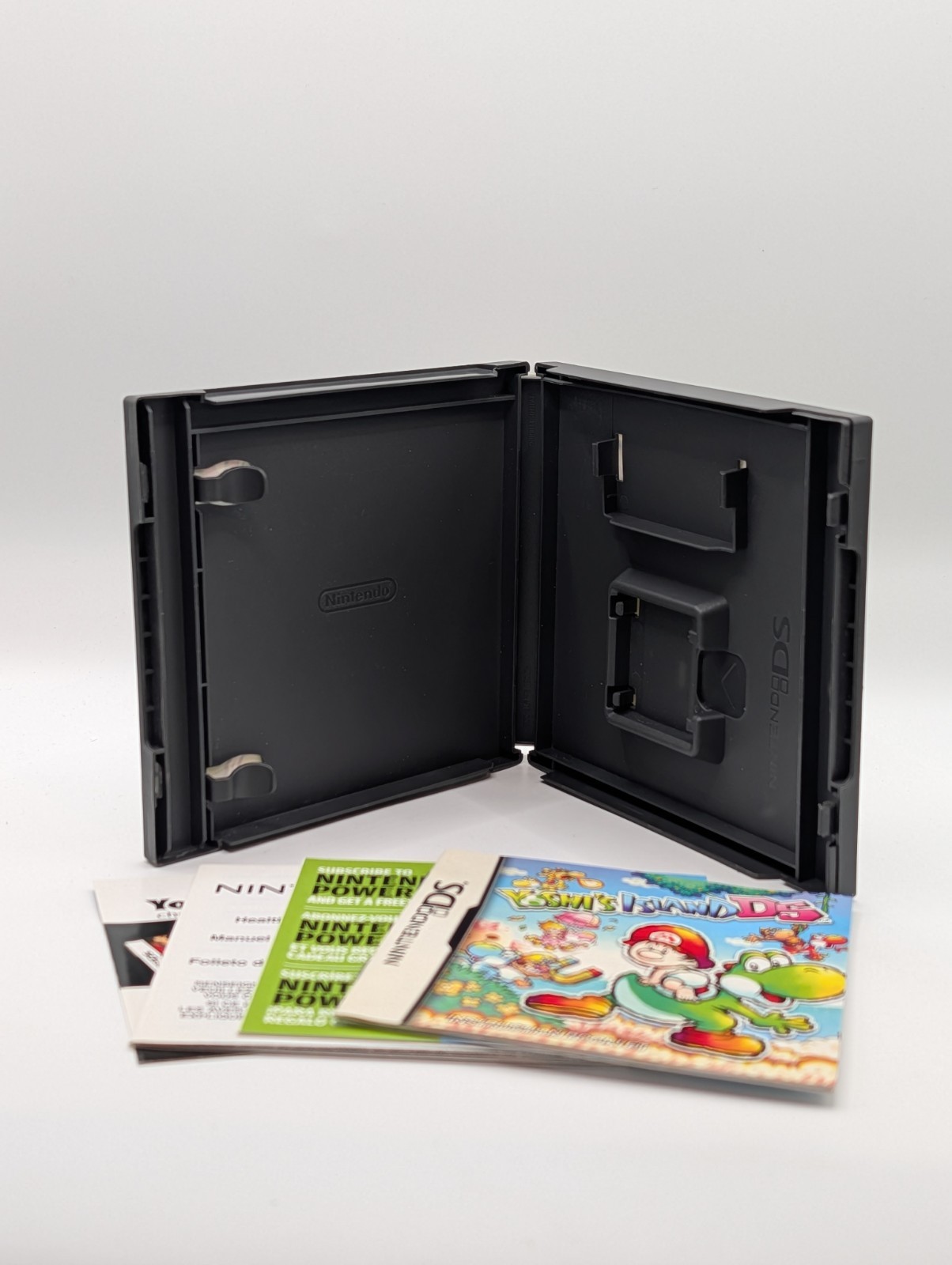 NO GAME – Yoshi’s Island DS Authentic Nintendo DS Case and Inserts Manual Only