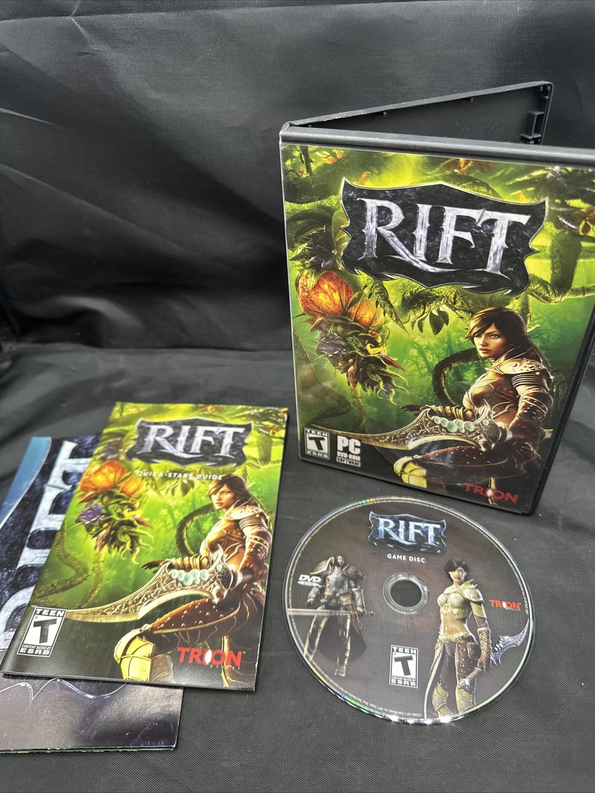 Rift PC DVD-ROM Video Game with Poster