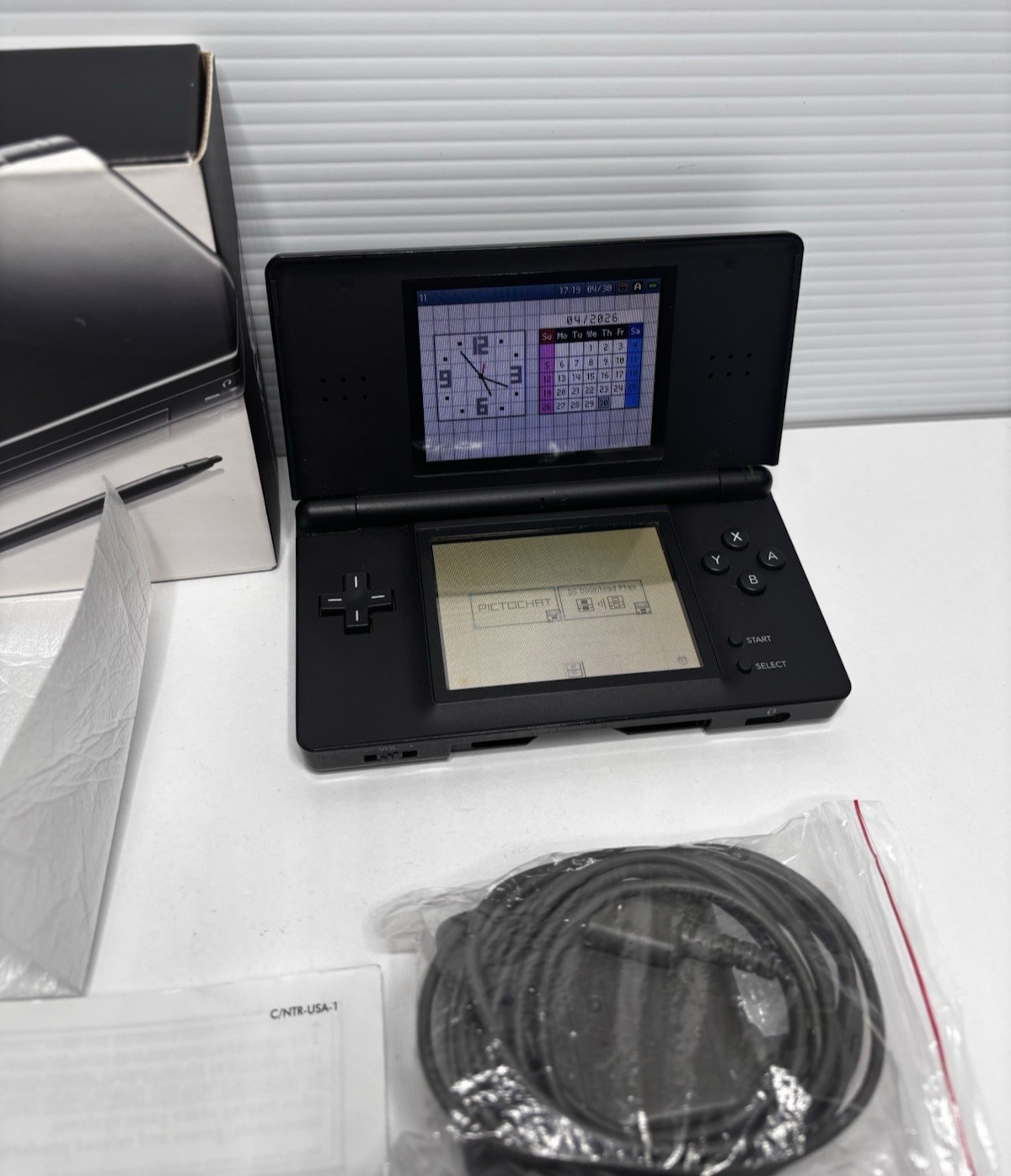 Nintendo DS Lite Onyx Black Console w/ Box CIB Tested Complete
