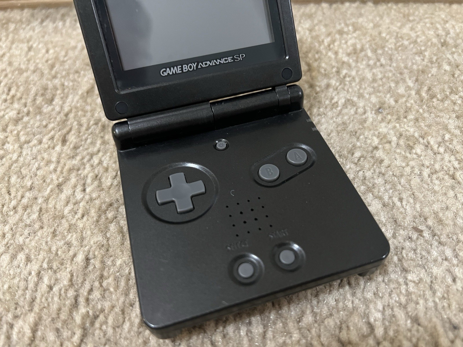 Nintendo Game Boy Advance SP Onyx Black Handheld Console – Turns on – read desc