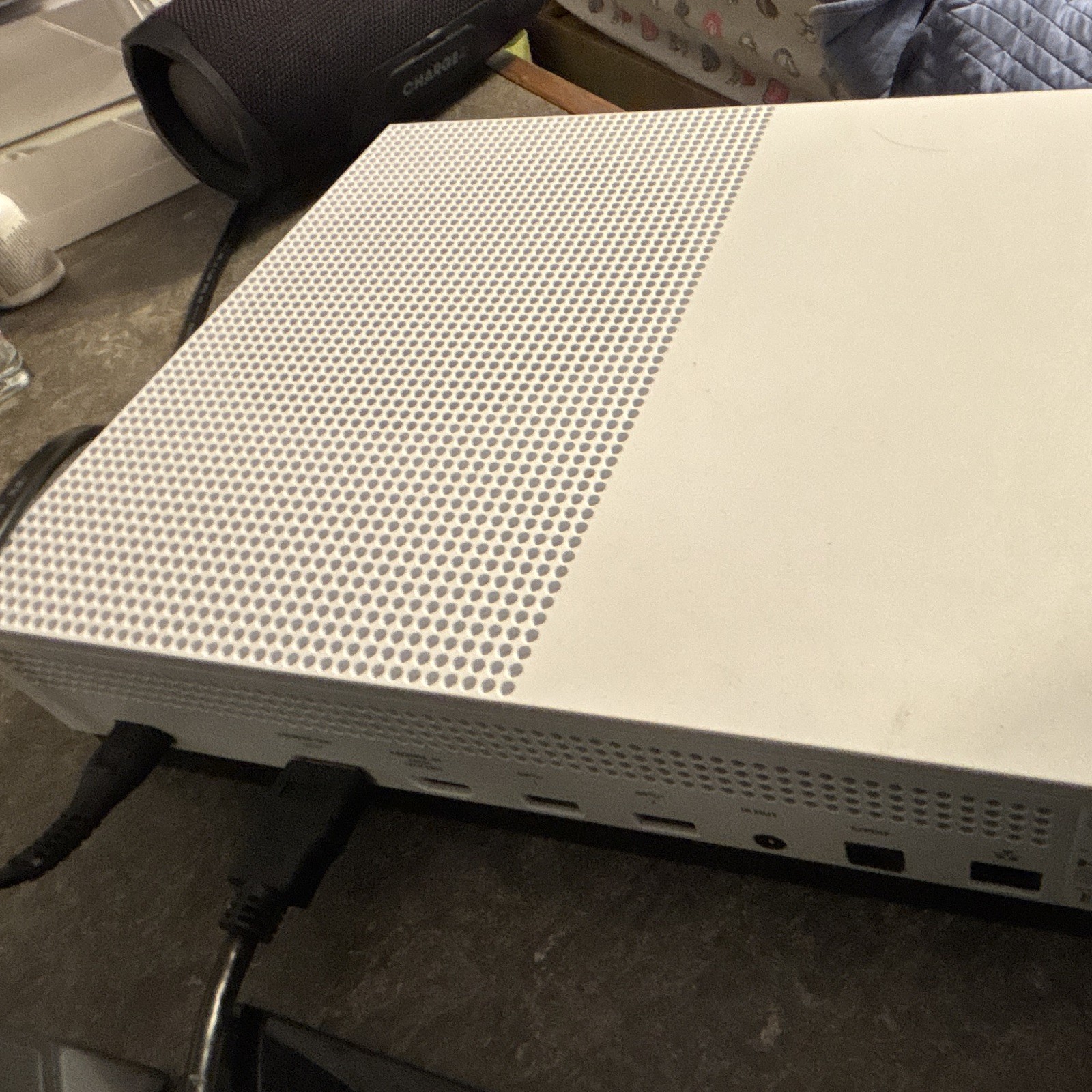 Microsoft Xbox One S White Blu-Ray Compatible Console HDMI USB