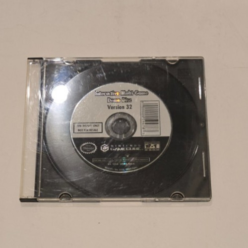 Nintendo GameCube Interactive Multi-Game Demo Disc Version 32 Disc Only WORKING