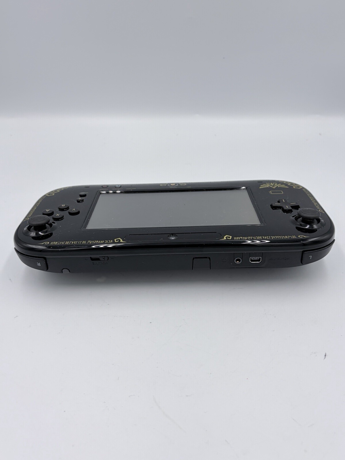 Nintendo Wii U The Legend of Zelda : The Wind Waker Console & Game Pad TESTED