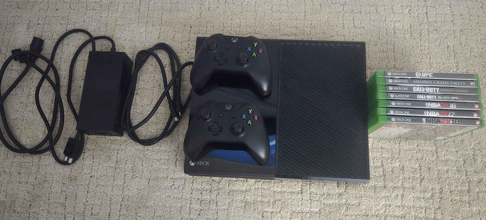 Xbox One Model 1540 Console, 2 Controllers, 7 Games Bundle. Call Of Duty, Nba2k