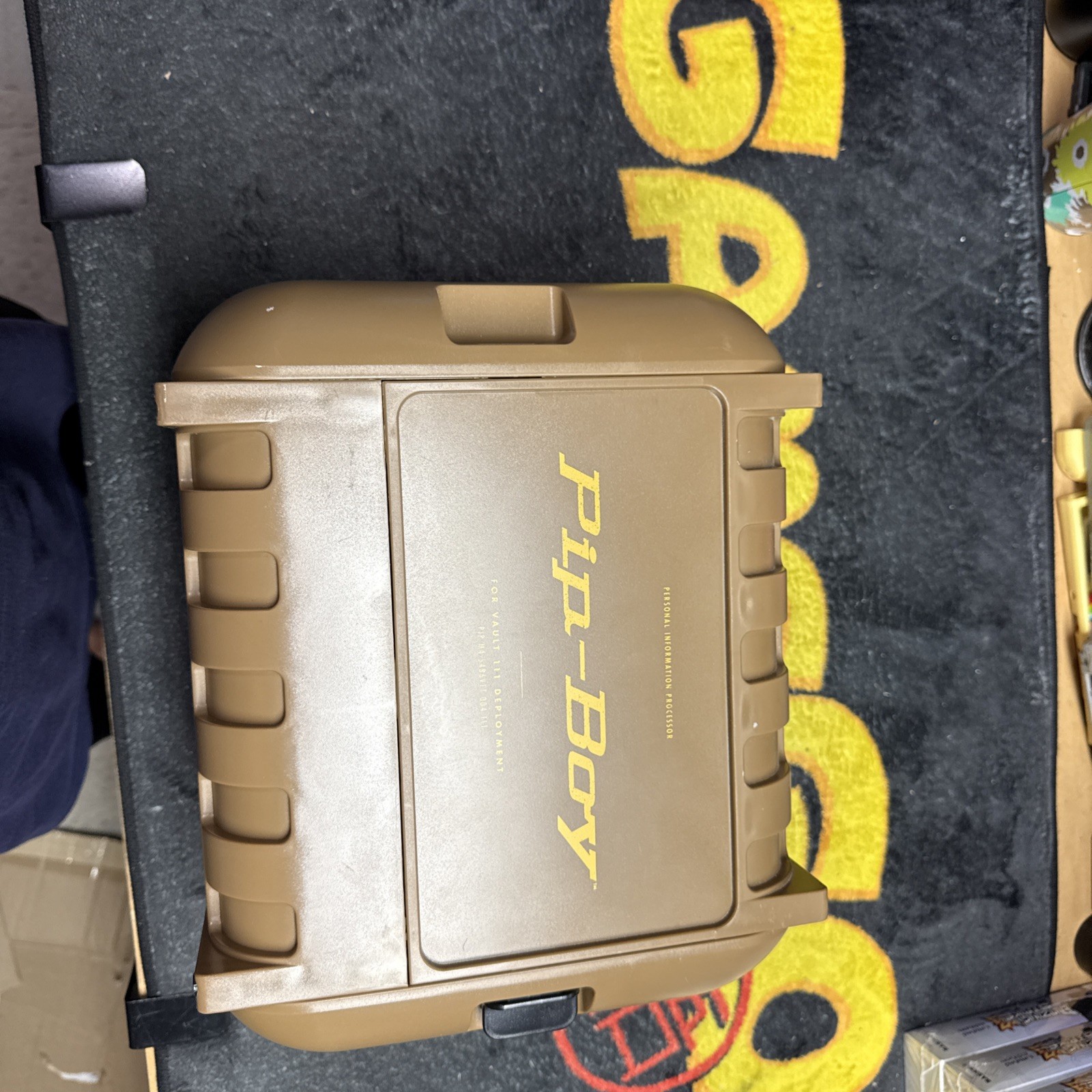 Fallout 4 Pip-Boy Edition Pip Boy Case, Instructions, 3 Cell Inserts READ